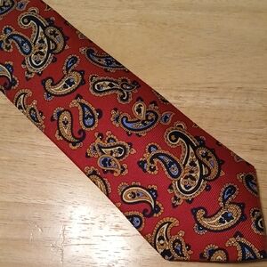 ENRO Elegant Paisley Silk *PRINT* Tie in Red and Gold